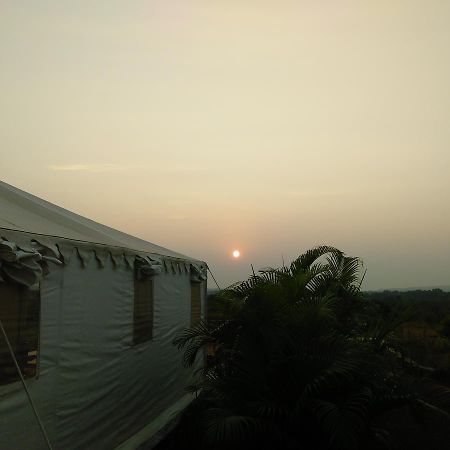 Palm Springs Lake Resort Jaitāpur Exterior photo